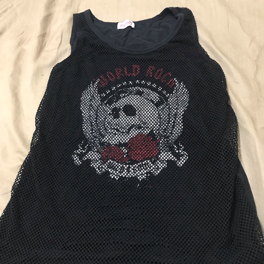 Black world rock tank